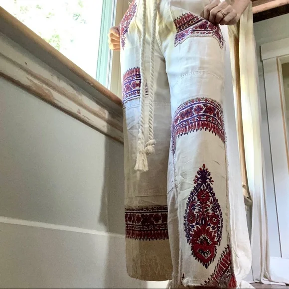 Free People distressed paisley patterned jeans - Picture 3 of 16